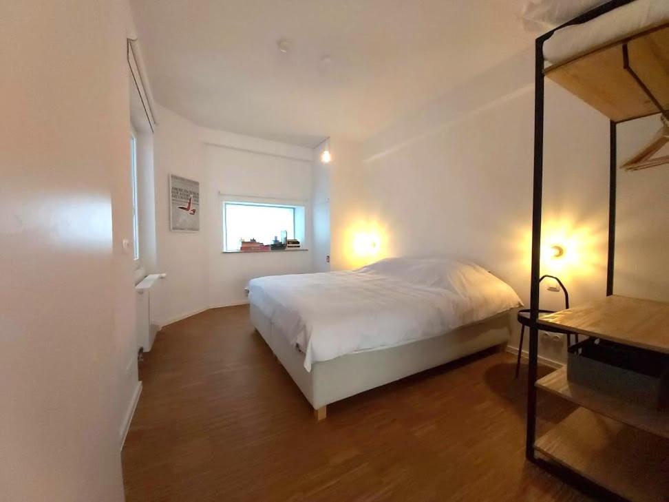 Apartment Bright And Stylish Next To The Sea! *